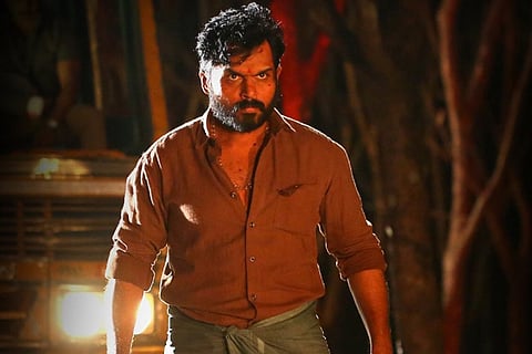 Still from Kaithi 