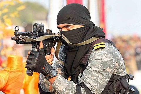 A commando performs a thrilling live demo (Image courtesy: PTI)