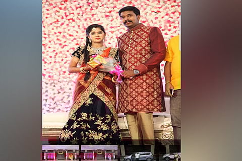 Aruna and Ananda Rajaguru at their wedding reception