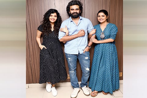 (L to R) Ritika Singh, Ashok Selvan, and Vani Bhojan