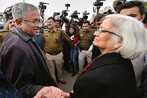 Supreme Court mediators meet Shaheen Bagh protestors