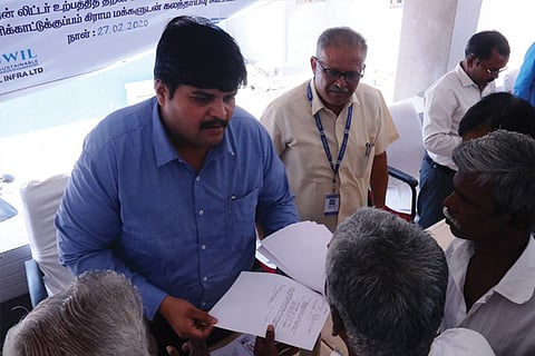 Metro Water executive director Prabhushankar interacting with fishermen during the meeting