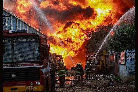Fire engulfs warehouse in Madhavaram, Rs 100 cr worth raw material gutted
