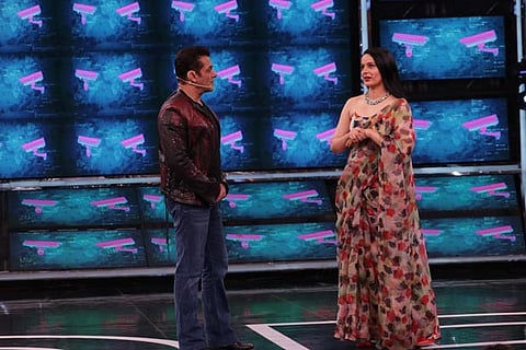 Salman, Kangana play kabaddi on 'Bigg Boss'