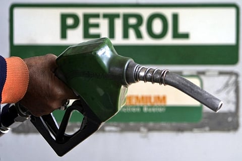 Petrol, diesel prices cut as crude rates slump