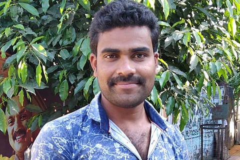 Jalapari K (30), Fruit vendor