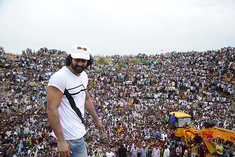 When 'man of masses' Prabhas was greeted by a huge crowd