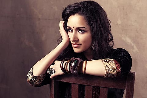 Shraddha Kapoor pens handwritten note in 3 languages for fans