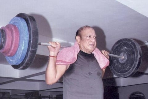 80-yr-old former Gujarat CM shows how he beat corona within days