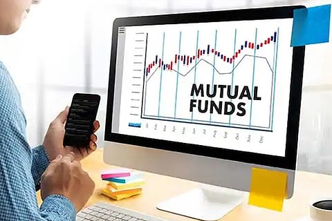 Inflow of debt MFs at Rs 1.1 lakh cr in June qtr, 80 per cent from liquid schemes