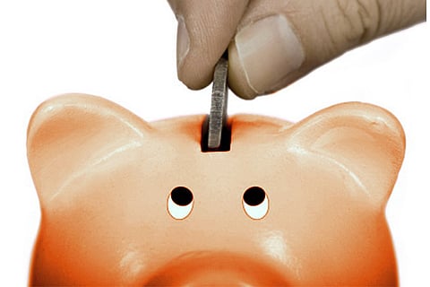 12-yr-old girl uses 'gullak' money to send migrant family home by air