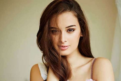 Evelyn Sharma: