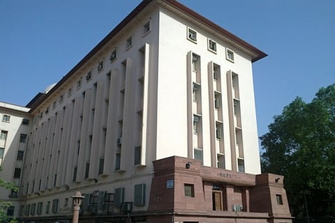 Export curbs now only on specific diagnostic kits, instruments: DGFT