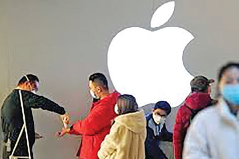 Apple App Store drives m-commerce as sales touch USD 519 billion last year