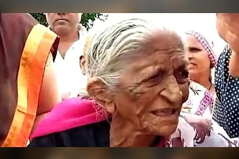 94-yr-old woman returns home forty years after disappearing