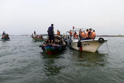 Bangladesh boat capsize toll reaches 33