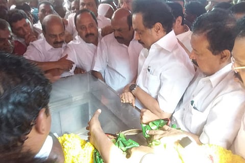 DMK chief MK Stalin pays homage to Kathavarayan at his residence in Gudiyattam on Saturday