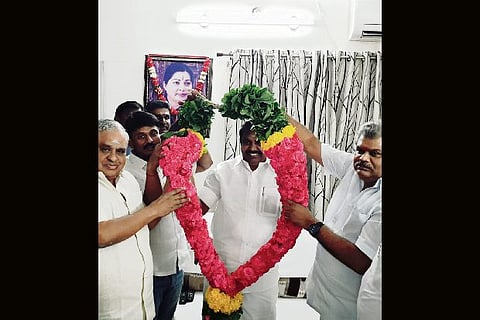 TMC leaders BS Gnanadesikan and GK Vasan (extreme right) garlanding CM Palaniswami on Monday