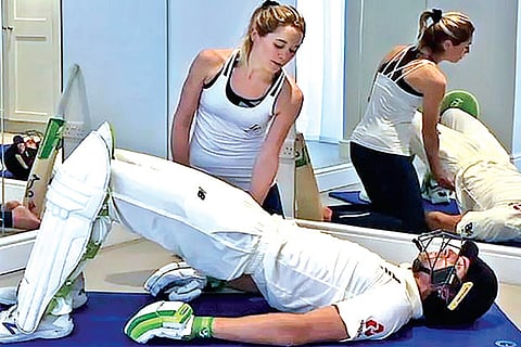 Jos Buttler and Ian Bell have been keeping themselves entertained at home whilst being quarantined