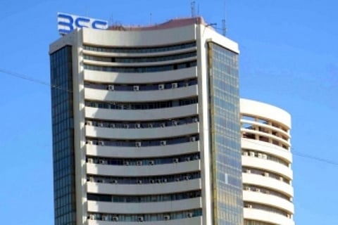 Market Rout: Sensex down 2,000 points, rupee weakens 62 paise