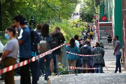 More than 1,000 queue for food in rich Geneva amid virus shutdown