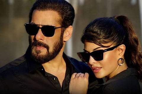 Salman Khan releases his romantic ballad 'Tere bina'
