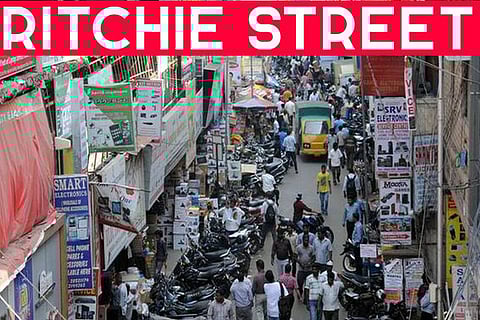 Small electronic shops open but biz hit as Ritchie Street remains shut