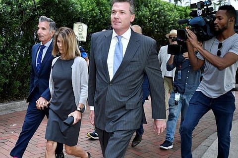 Actress Lori Loughlin, husband to plead guilty to U.S. college admissions scam