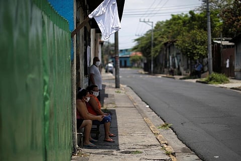 As hunger spreads under lockdown, Guatemalans and Salvadorans raise white flag