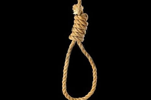 Home quarantined migrant worker hangs himself in UP