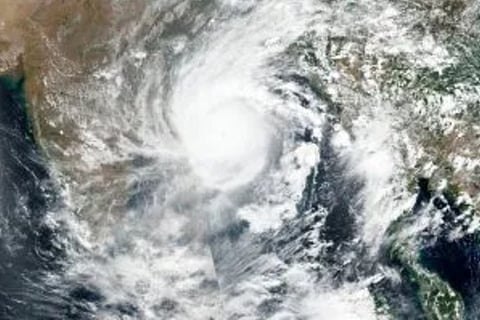 Australia prepares for 'once-in-a-decade' storm