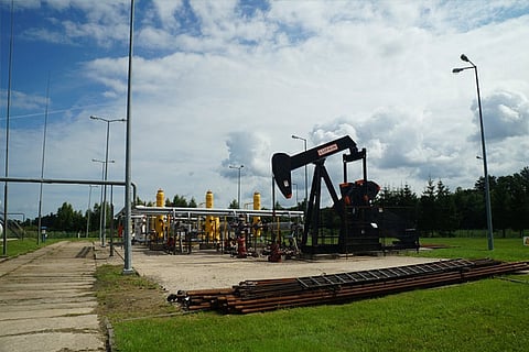 India's April crude processing in biggest drop in at least nearly two decades