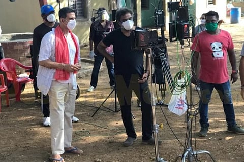 Akshay Kumar, R Balki shoot for coronavirus awareness campaign at Mumbai studio
