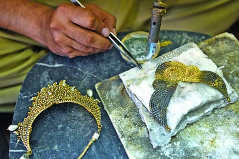 Lockdown takes sheen off golden days, smiths struggle to make ends meet