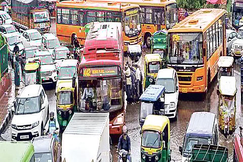 Pandemic impacts auto industry, sales dip in Sept quarter