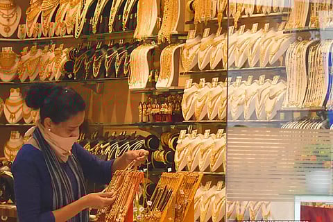 High prices of gold, silver may dent Dhanteras sales