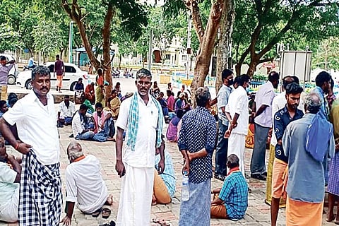 Kin, community leaders protest in Theni after tribal leader’s death