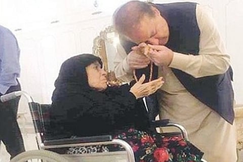 Nawaz Sharif's mother passes away in London
