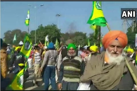 Another batch of farmers manages to enter Haryana