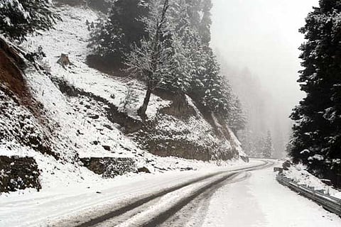 Leh freezes at minus 12.9, mercury dips across Jammu and Kashmir