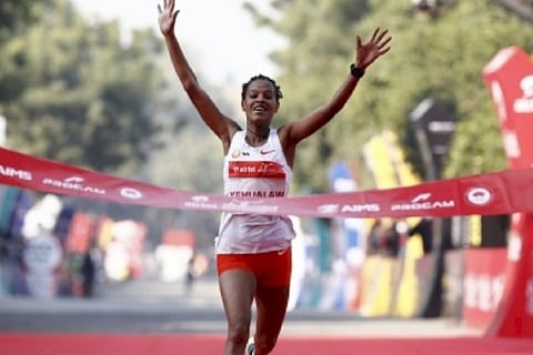 Delhi Half Marathon: Walelegn, Yehualaw set course records