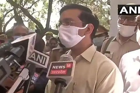 Garbage dumped outside Hathras District Magistrate's house in Jaipur