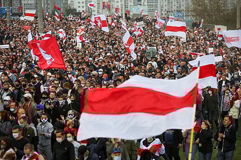 Tens of thousands rally in Minsk, police use water cannon