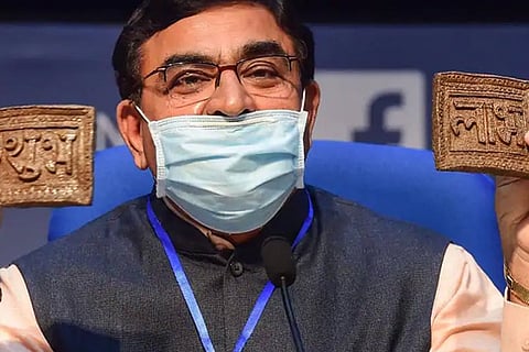 Rashtriya Kamdhenu Aayog claim cow dung chip can reduce cell phone radiation, scientists seek evidence