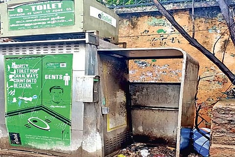Poor maintenance leaves e-toilets unusable, Corpn blames pvt firm
