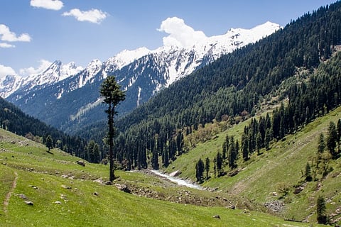 Govt paves way for all Indians to buy land in J-K