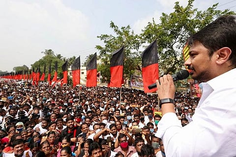 Poster row: DMK protests 'foisting' of cases against party workers
