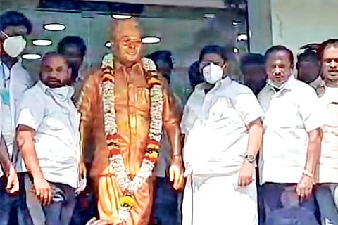 DMK workers rejoice acquittal of former minister Veerapandi S Arumugam in Salem on Thursday