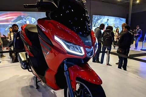 Piaggio India enters scooter leasing business