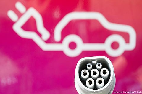 Evolving tech for better: Sodium-ion batteries to drive vehicles of the future